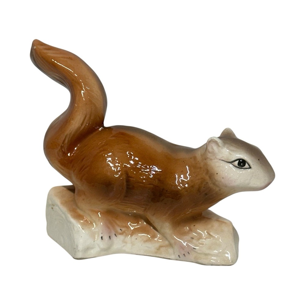 VTG Squirrel on Log Figurine MCM‎ Anthropomorphic Ceramic 1960 Airbrush Kitschy